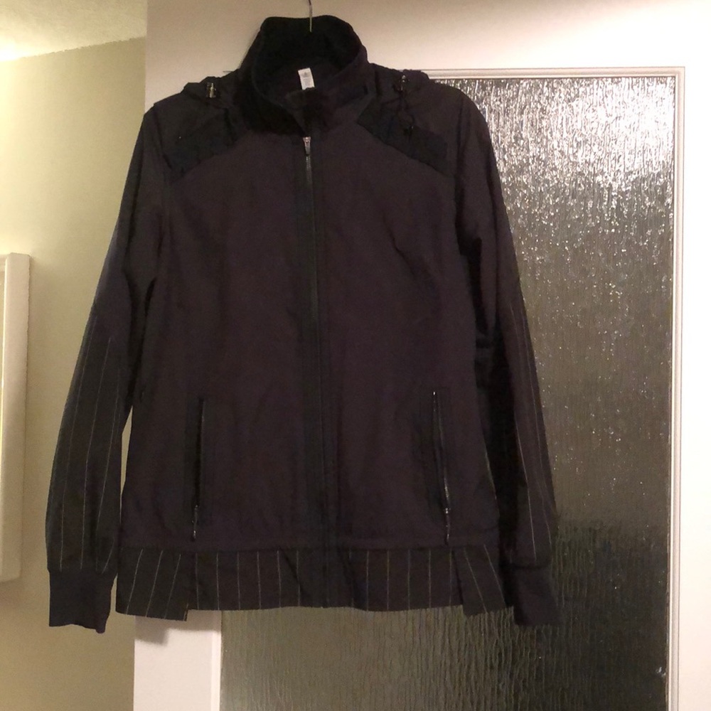 Lululemon wind jacket